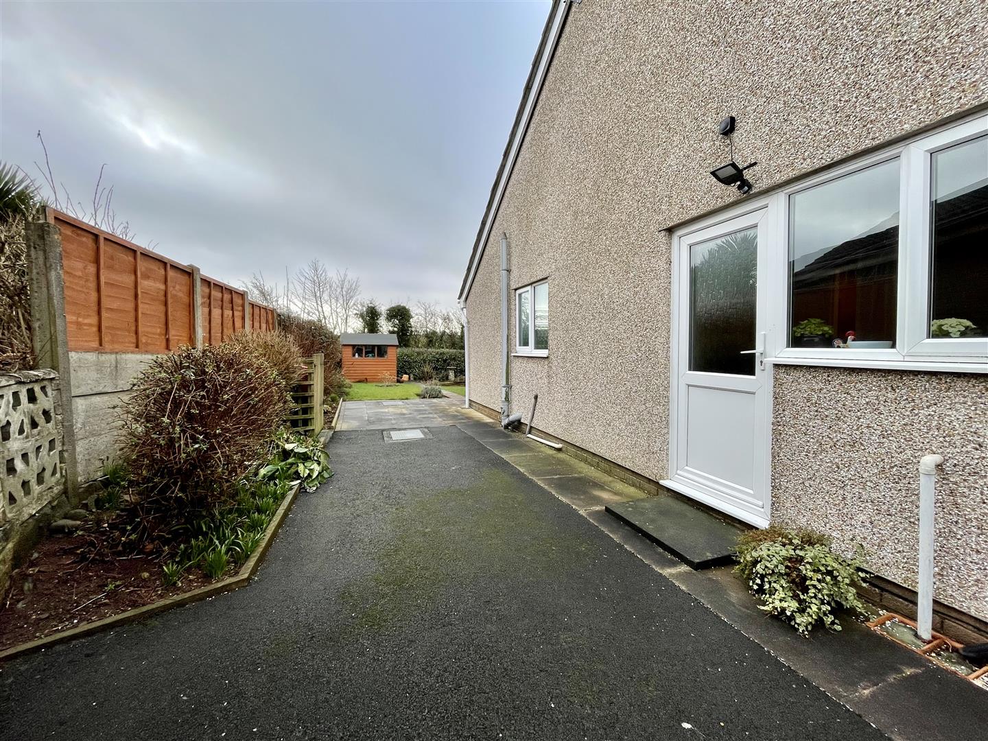 Bungalow Semi Detached Pennington Close, Dalton In Furness